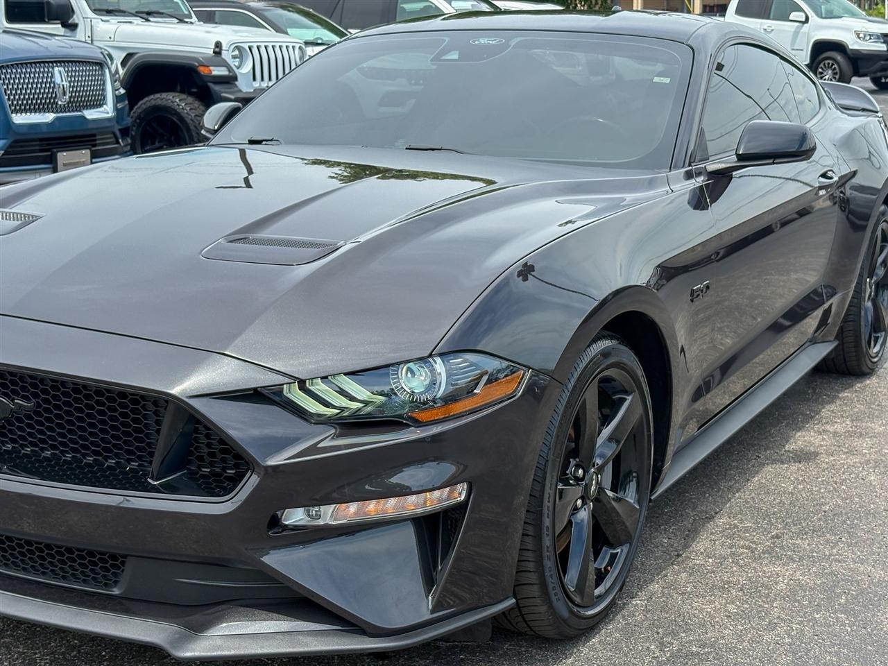 Ford Mustang  2022