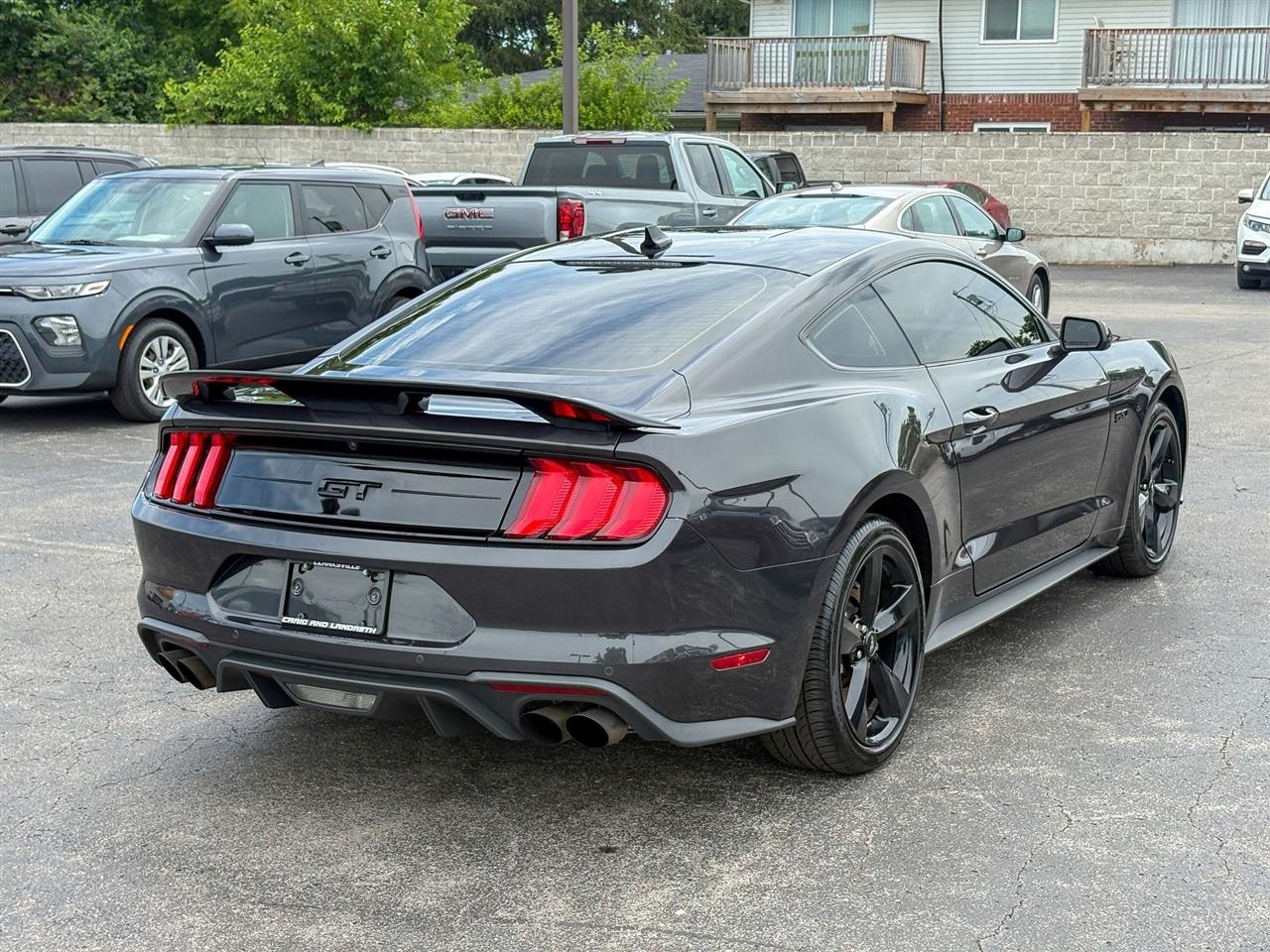 Ford Mustang  2022