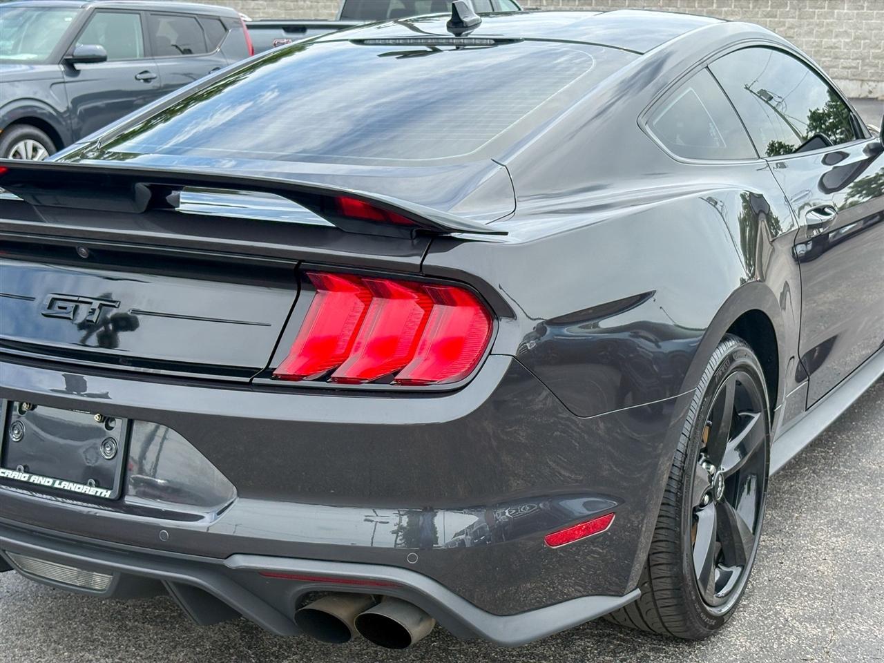 Ford Mustang  2022