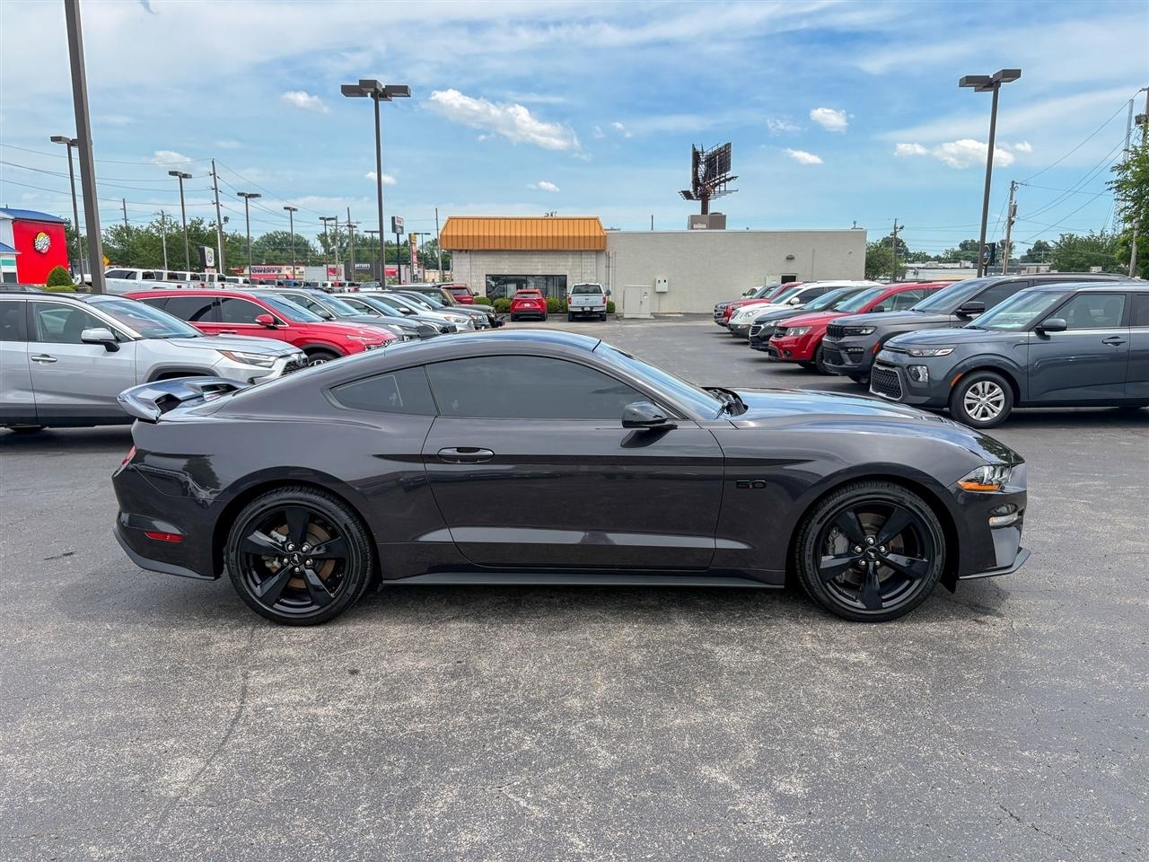 Ford Mustang  2022