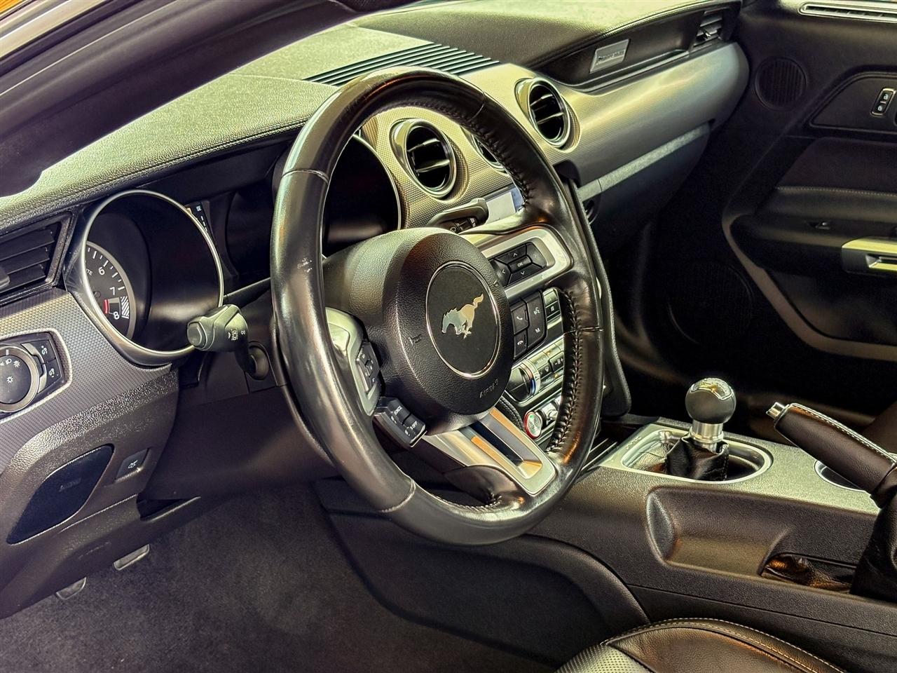 Ford Mustang  2022