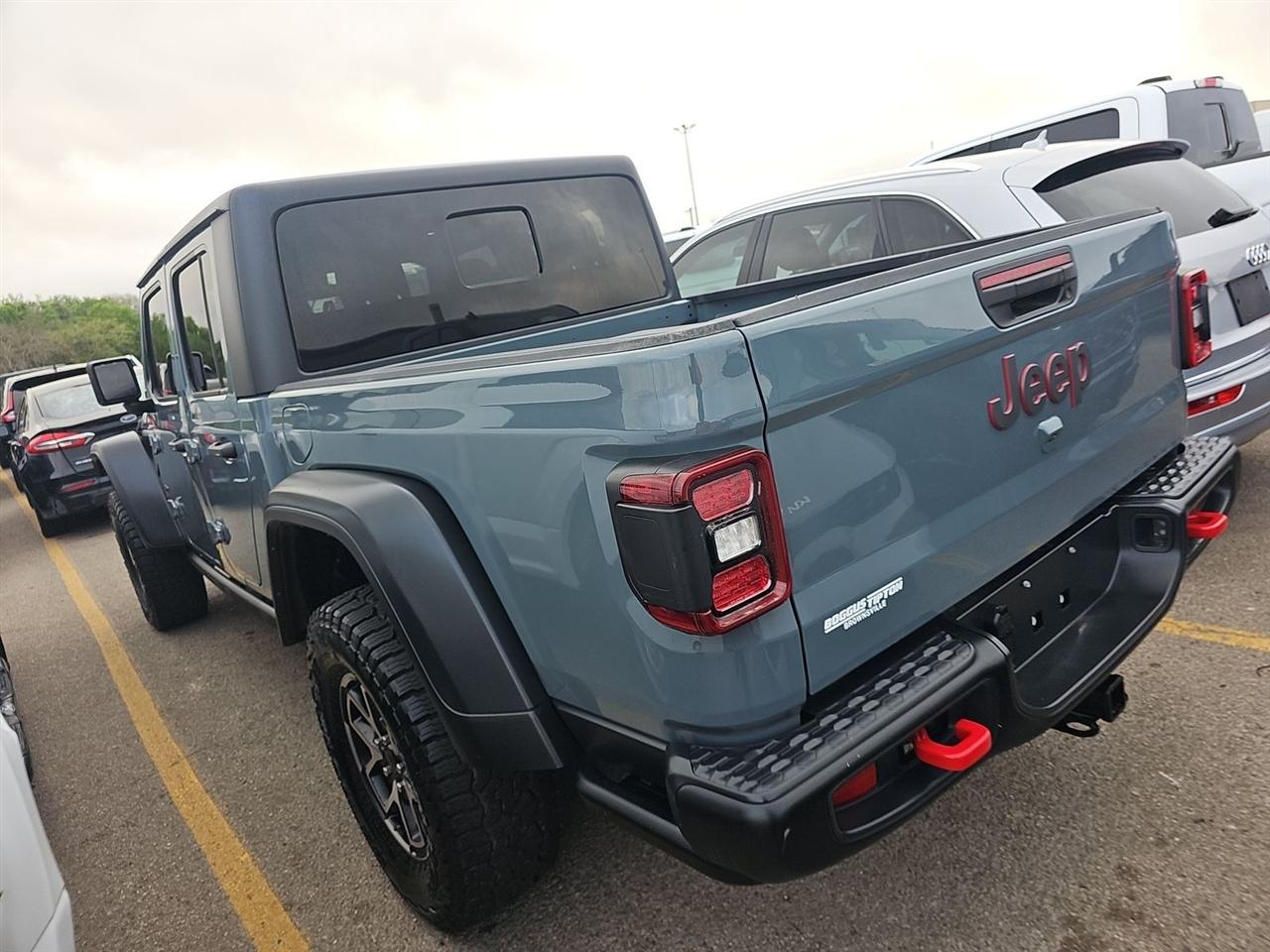 Jeep Gladiator  2025