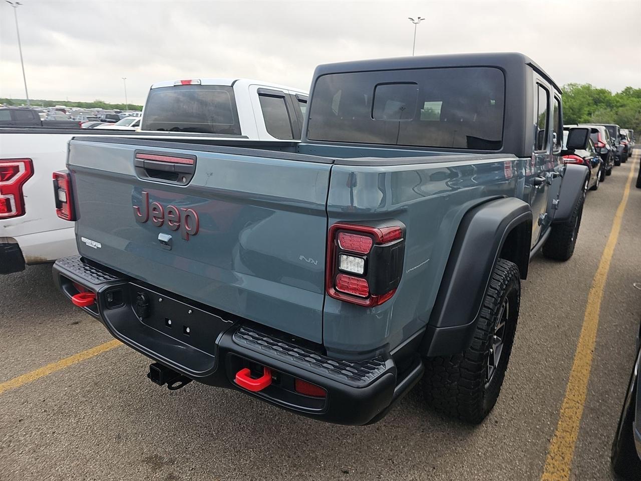 Jeep Gladiator  2025
