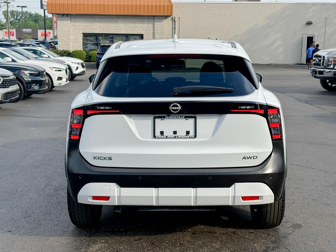 Nissan Kicks  2025