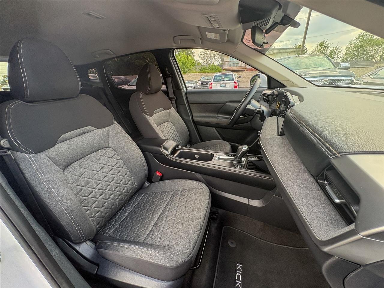 Nissan Kicks  2025