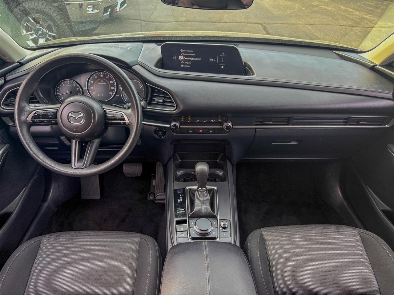 Mazda CX-30  2025