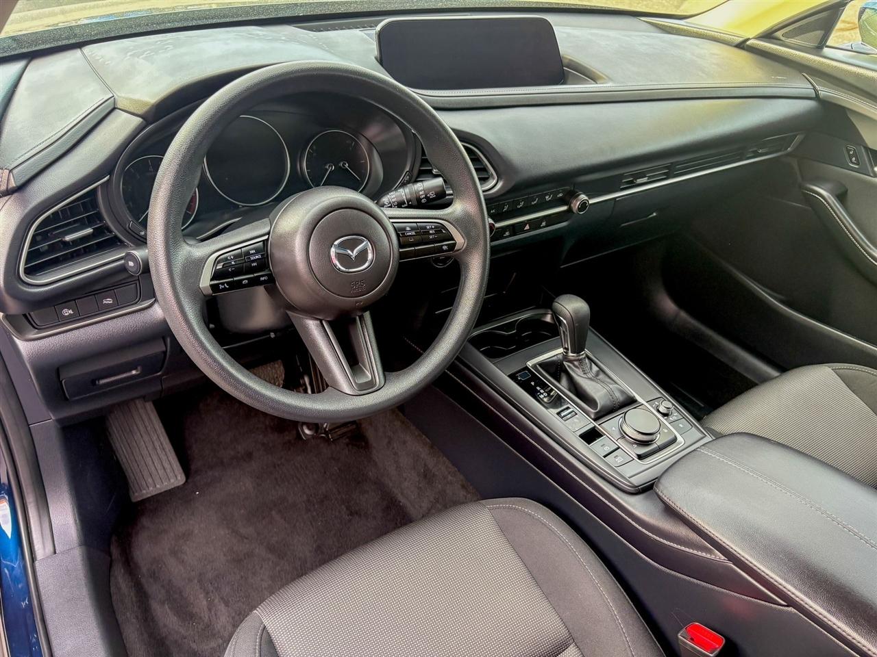 Mazda CX-30  2025
