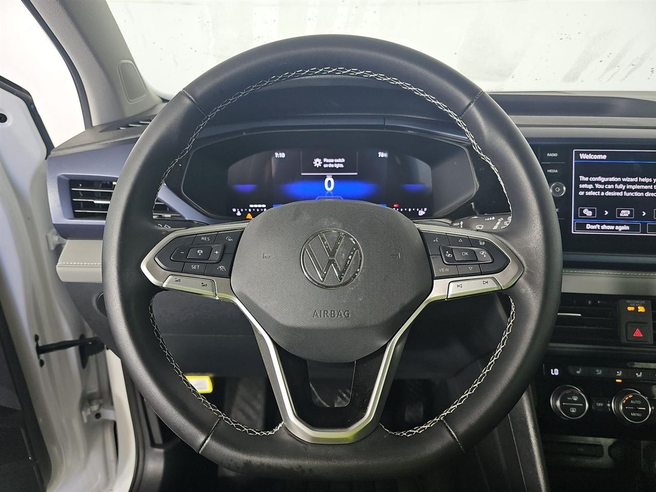 Volkswagen Taos  2024