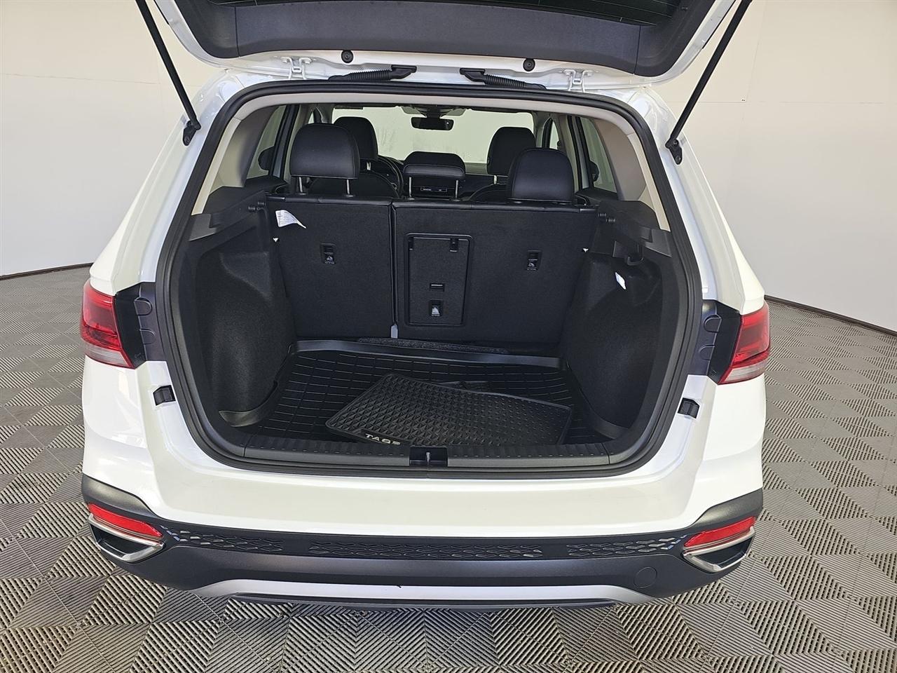 Volkswagen Taos  2024