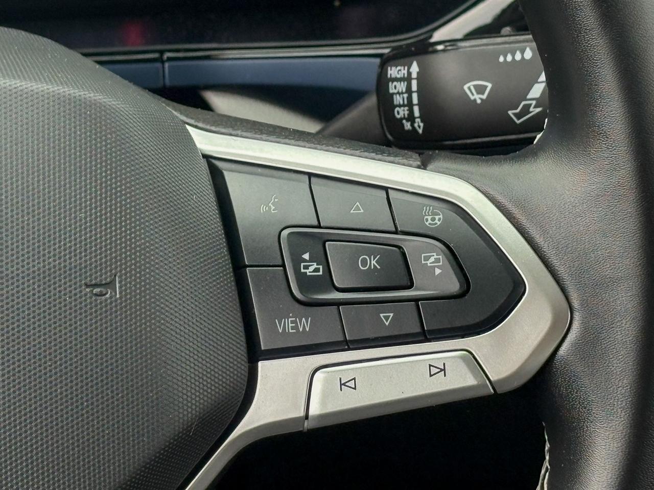 Volkswagen Taos  2024