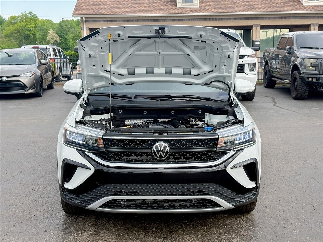 Volkswagen Taos  2024
