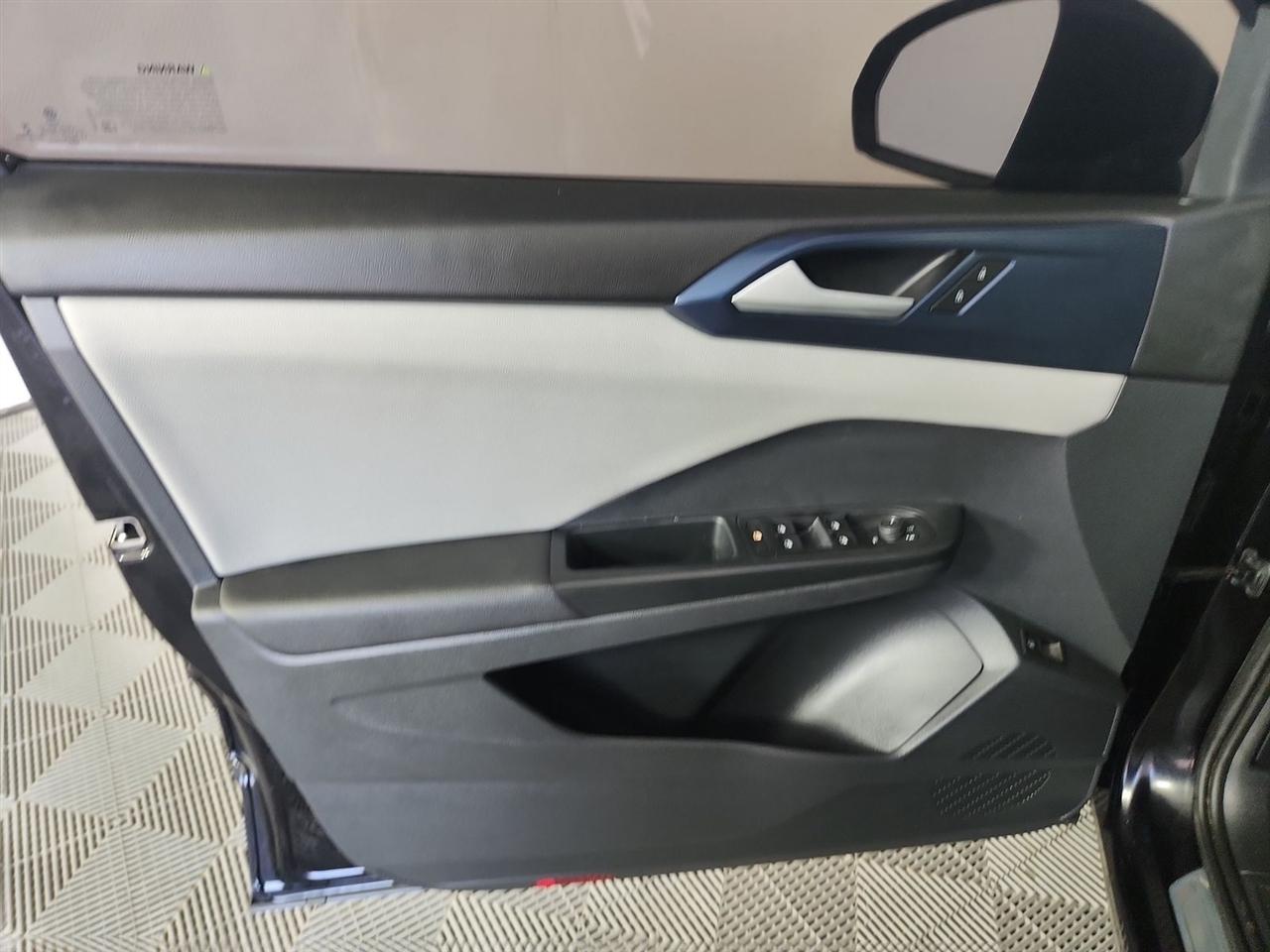 Volkswagen Taos  2022