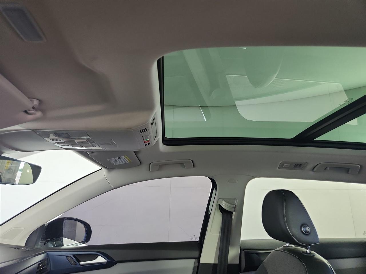 Volkswagen Taos  2022