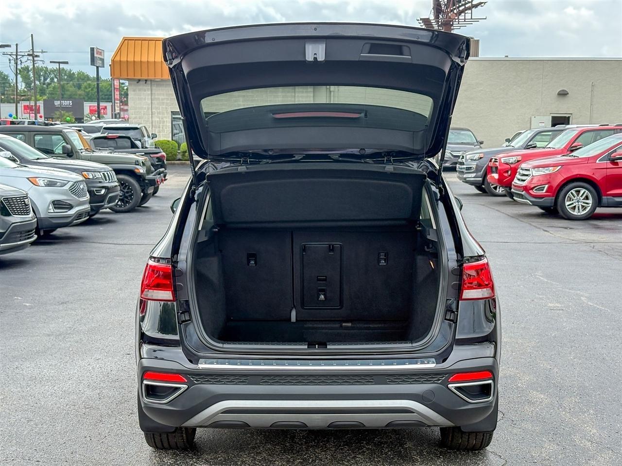 Volkswagen Taos  2022