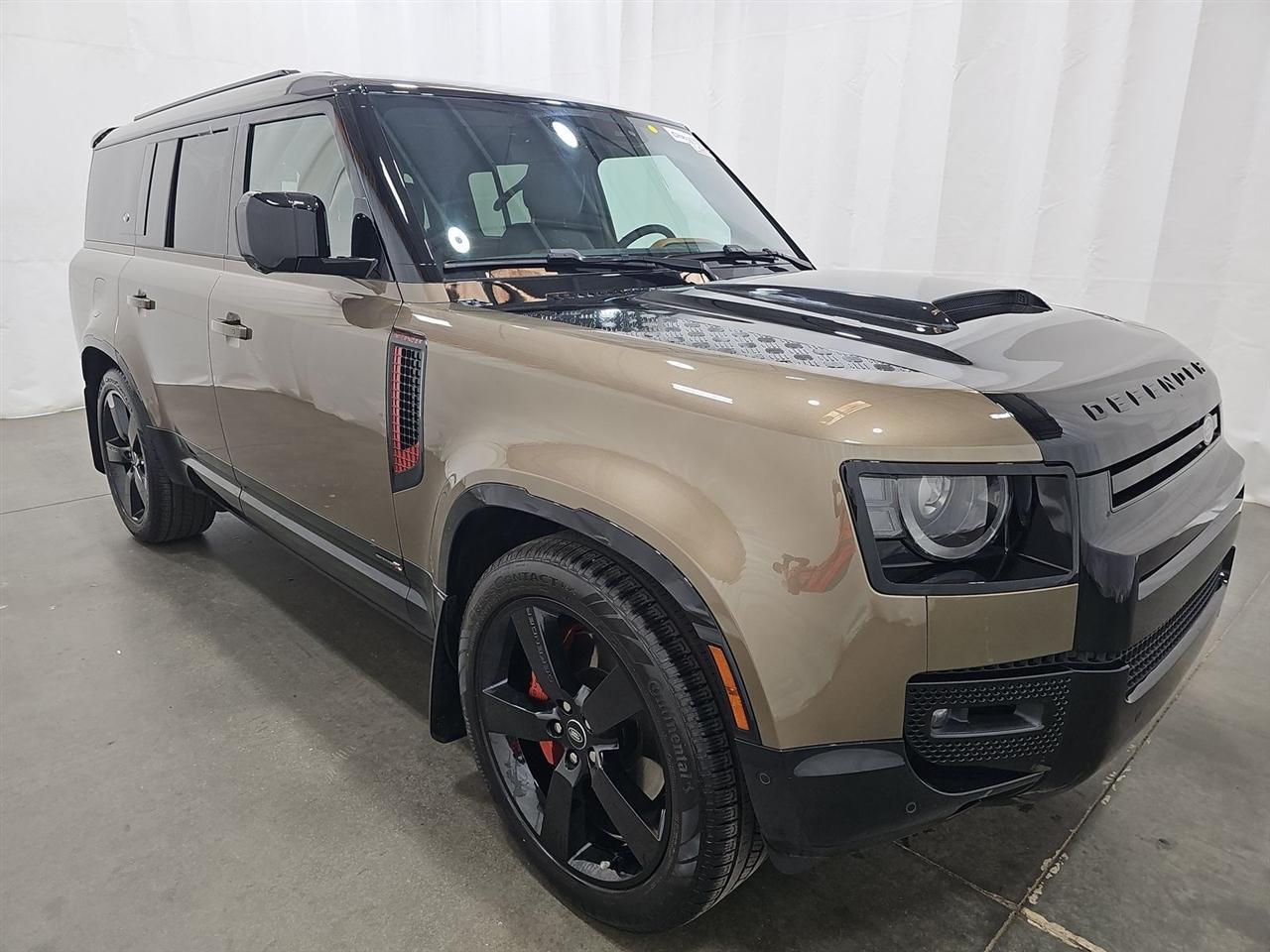 Land Rover Defender  2023