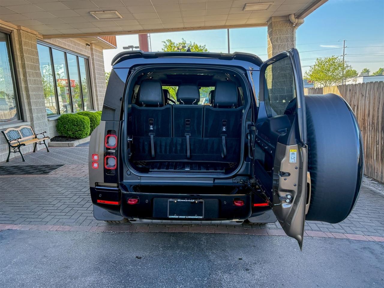 Land Rover Defender 130 X AWD 2023