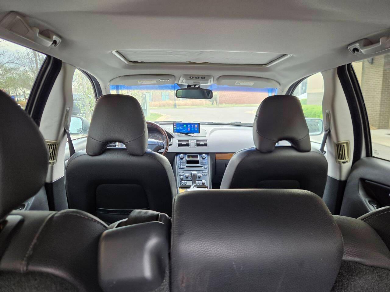 Volvo XC90 4.4L V8 AWD Auto 2006