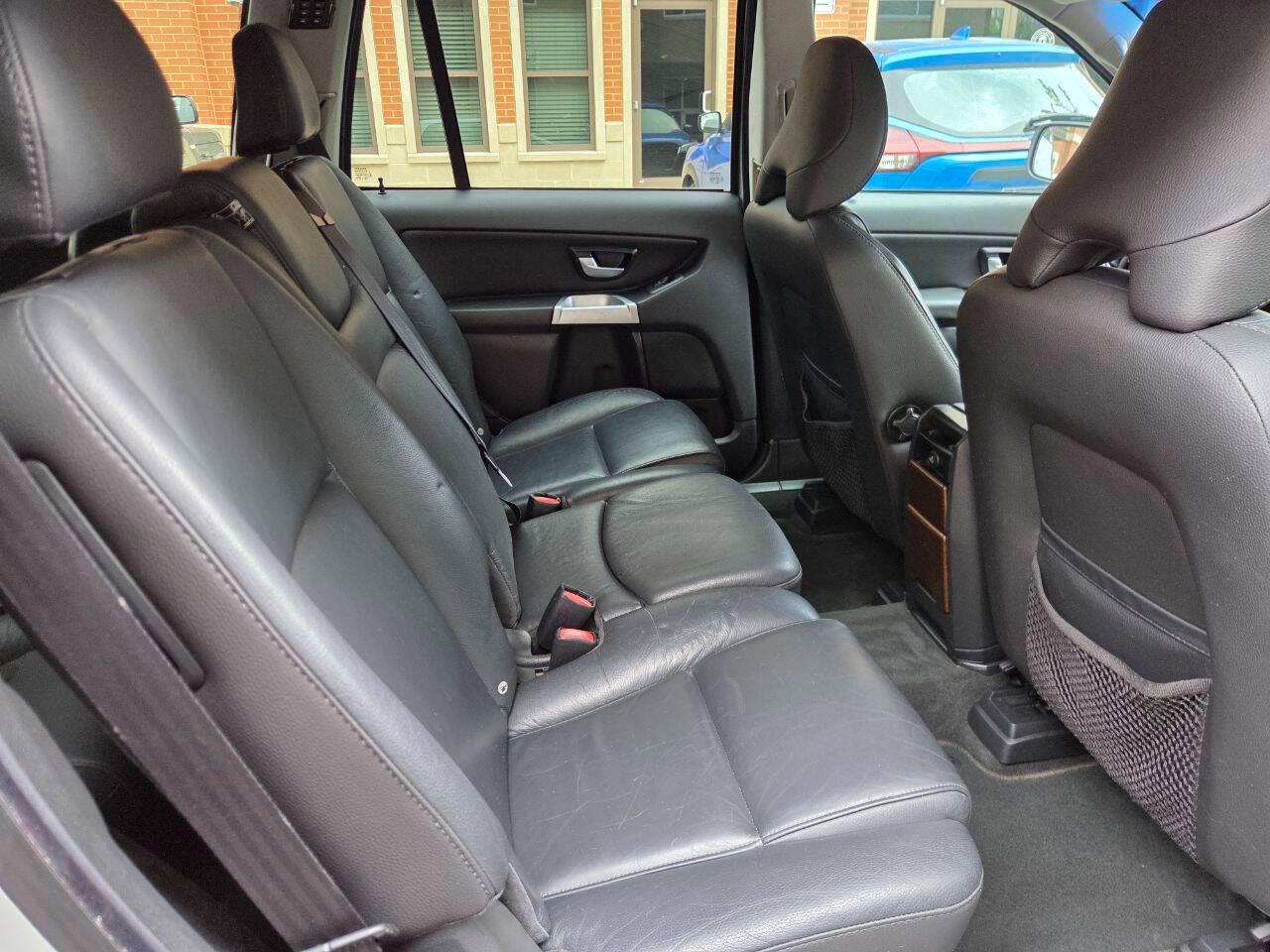 Volvo XC90 4.4L V8 AWD Auto 2006