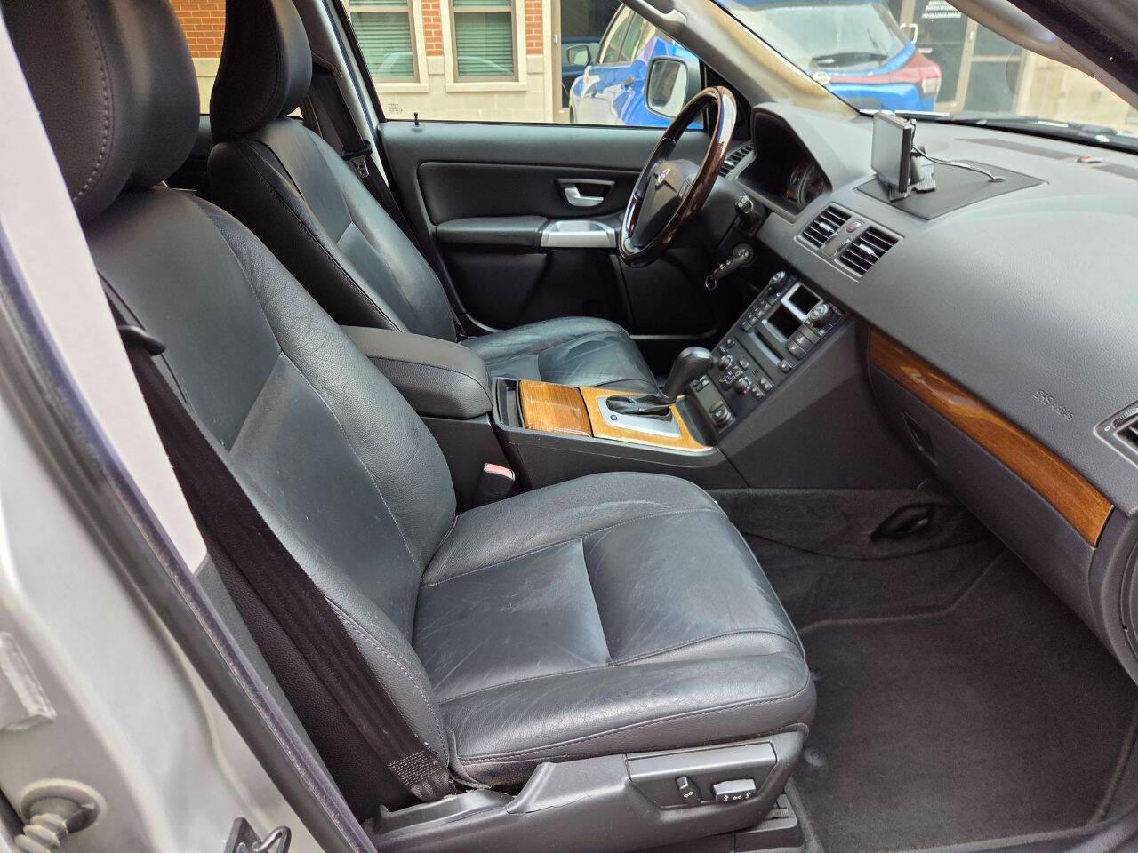 Volvo XC90 4.4L V8 AWD Auto 2006