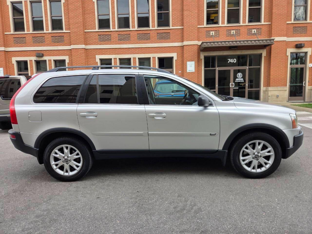 Volvo XC90 4.4L V8 AWD Auto 2006