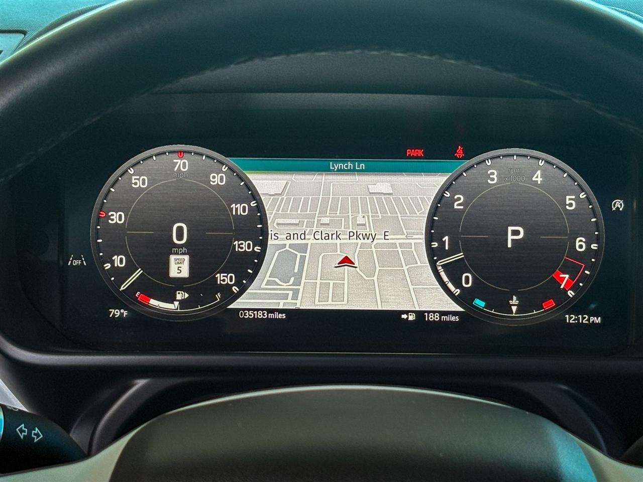 Land Rover Defender  2024