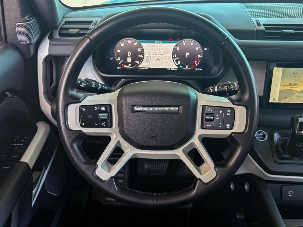 Land Rover Defender  2024