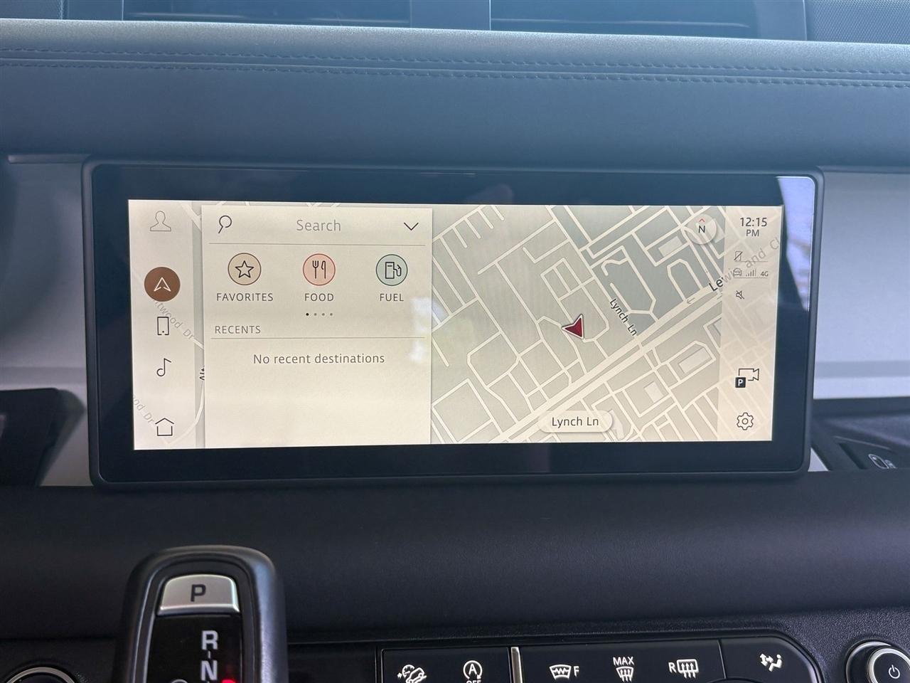 Land Rover Defender  2024