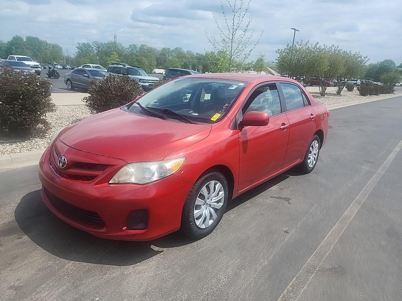 Toyota Corolla 4dr Sdn Auto LE (Natl) 2012