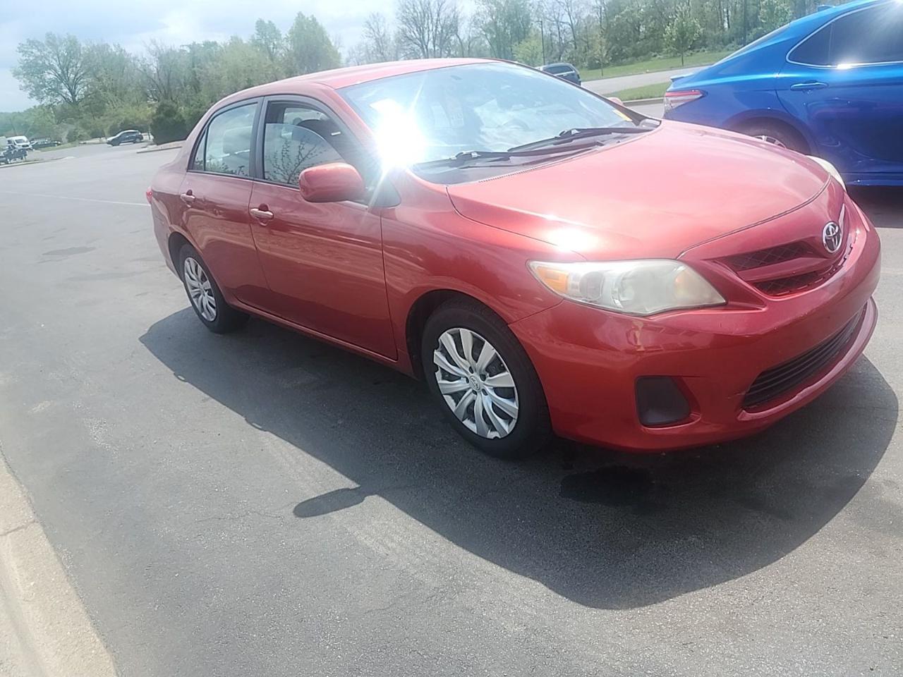 Toyota Corolla 4dr Sdn Auto LE (Natl) 2012