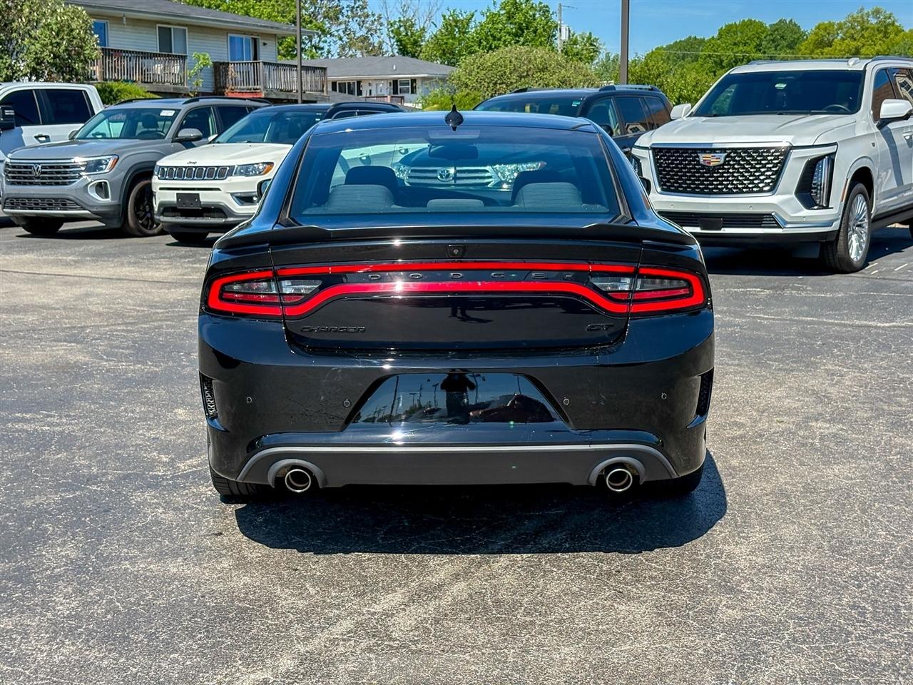 Dodge Charger  2020