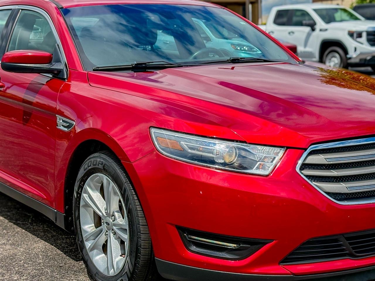 Ford Taurus  2018
