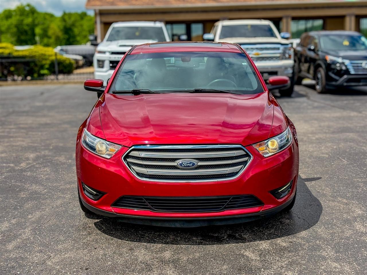 Ford Taurus  2018