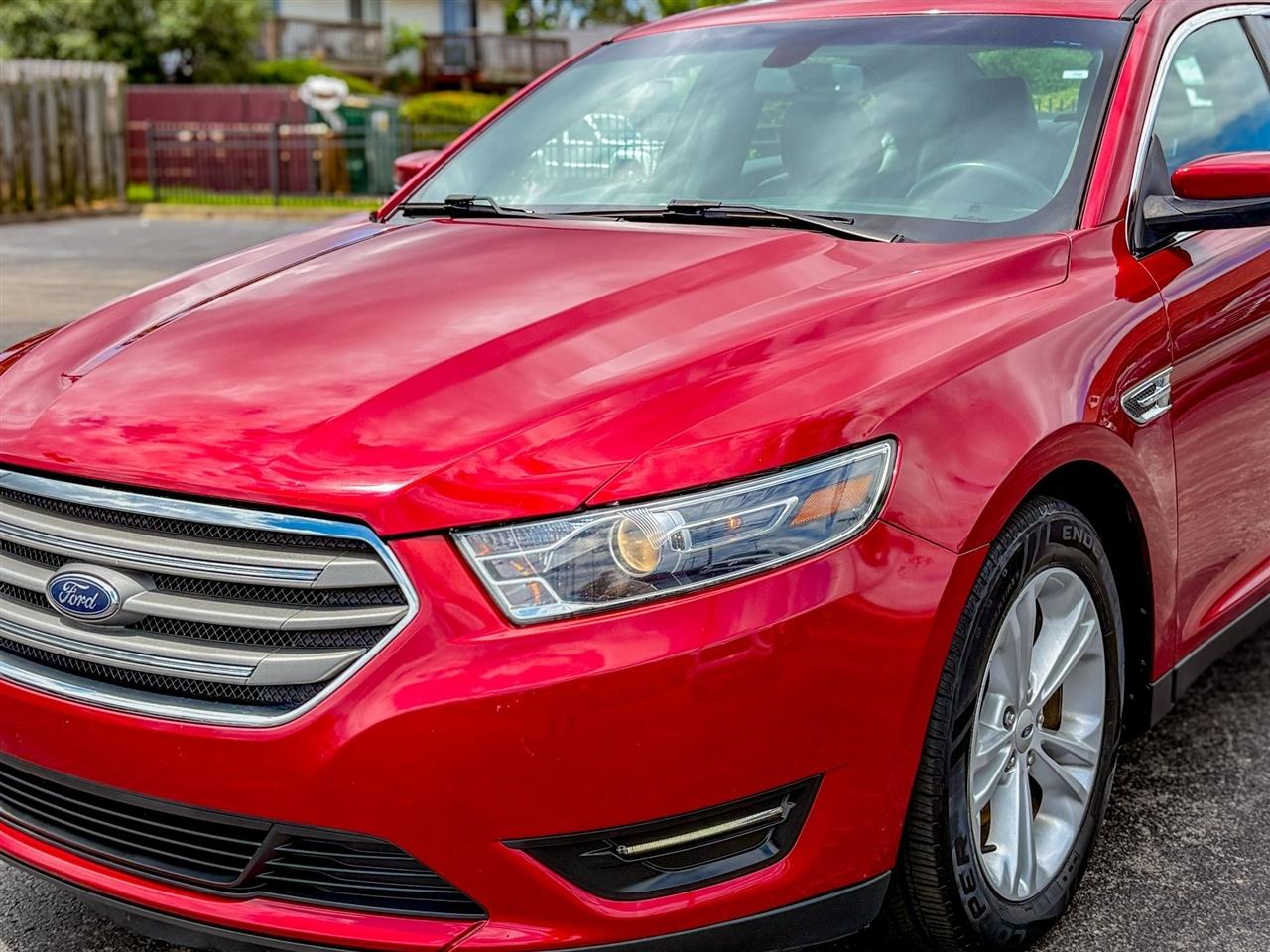 Ford Taurus  2018