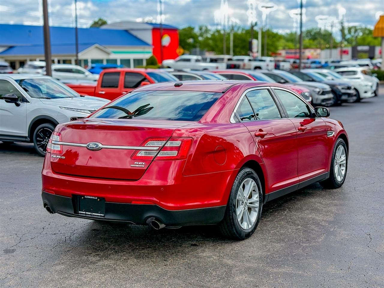 Ford Taurus  2018