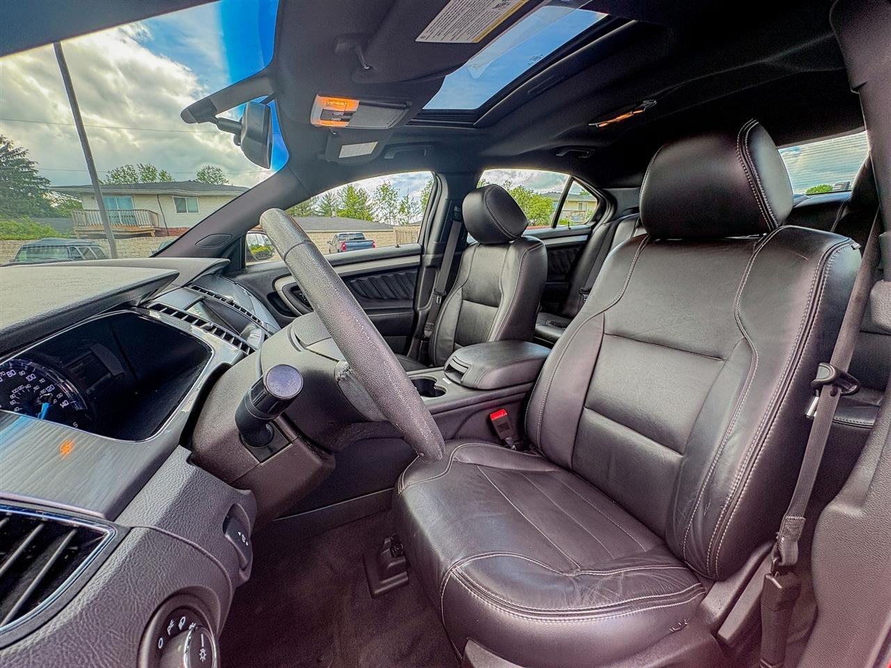 Ford Taurus  2018