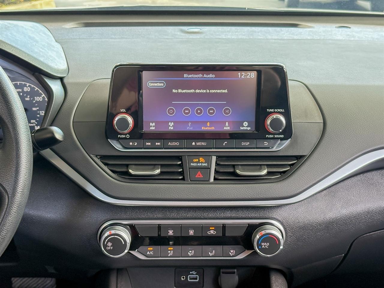 Nissan Altima  2024