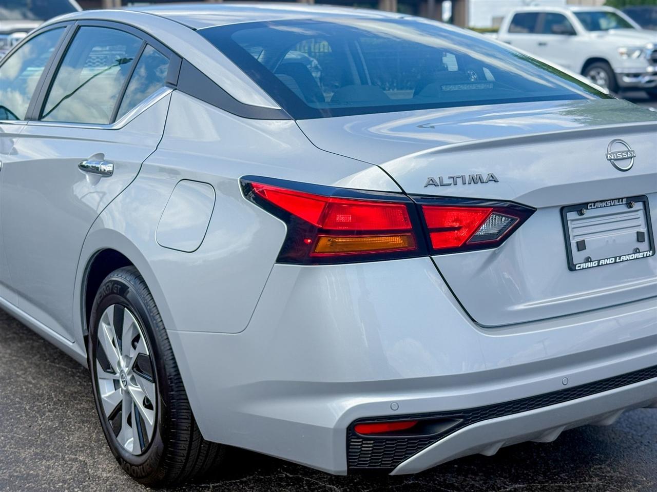 Nissan Altima  2024