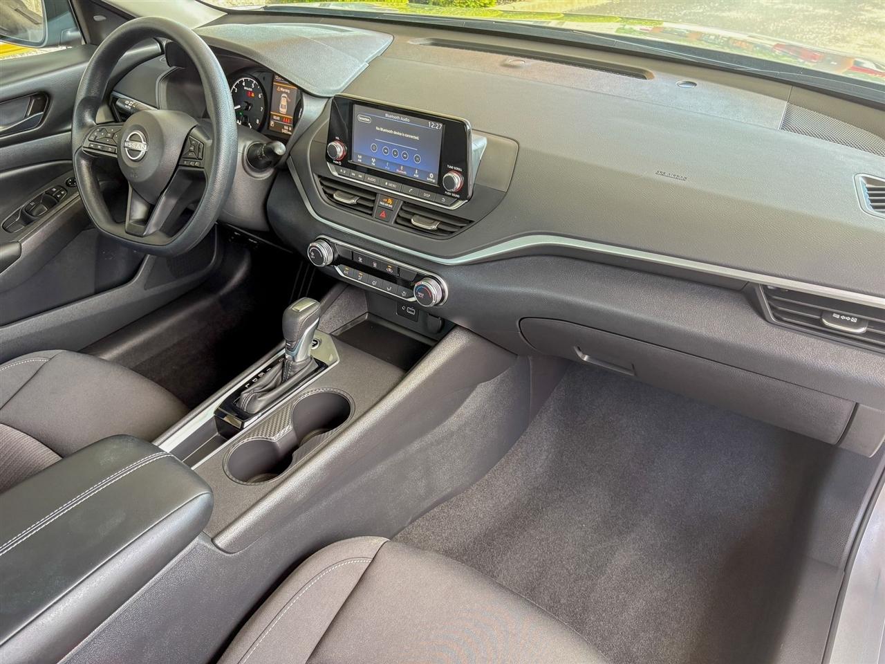 Nissan Altima  2024