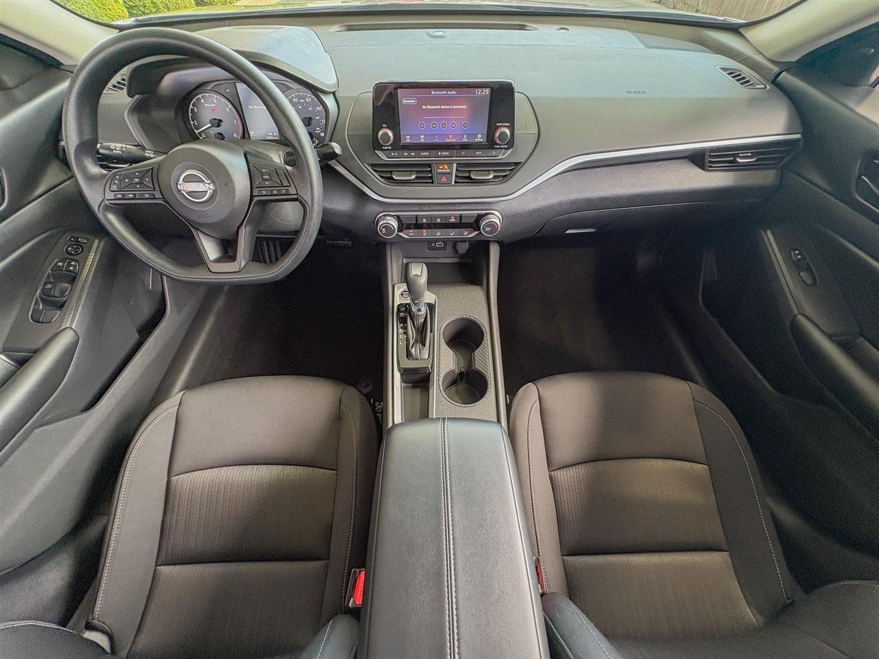 Nissan Altima  2024