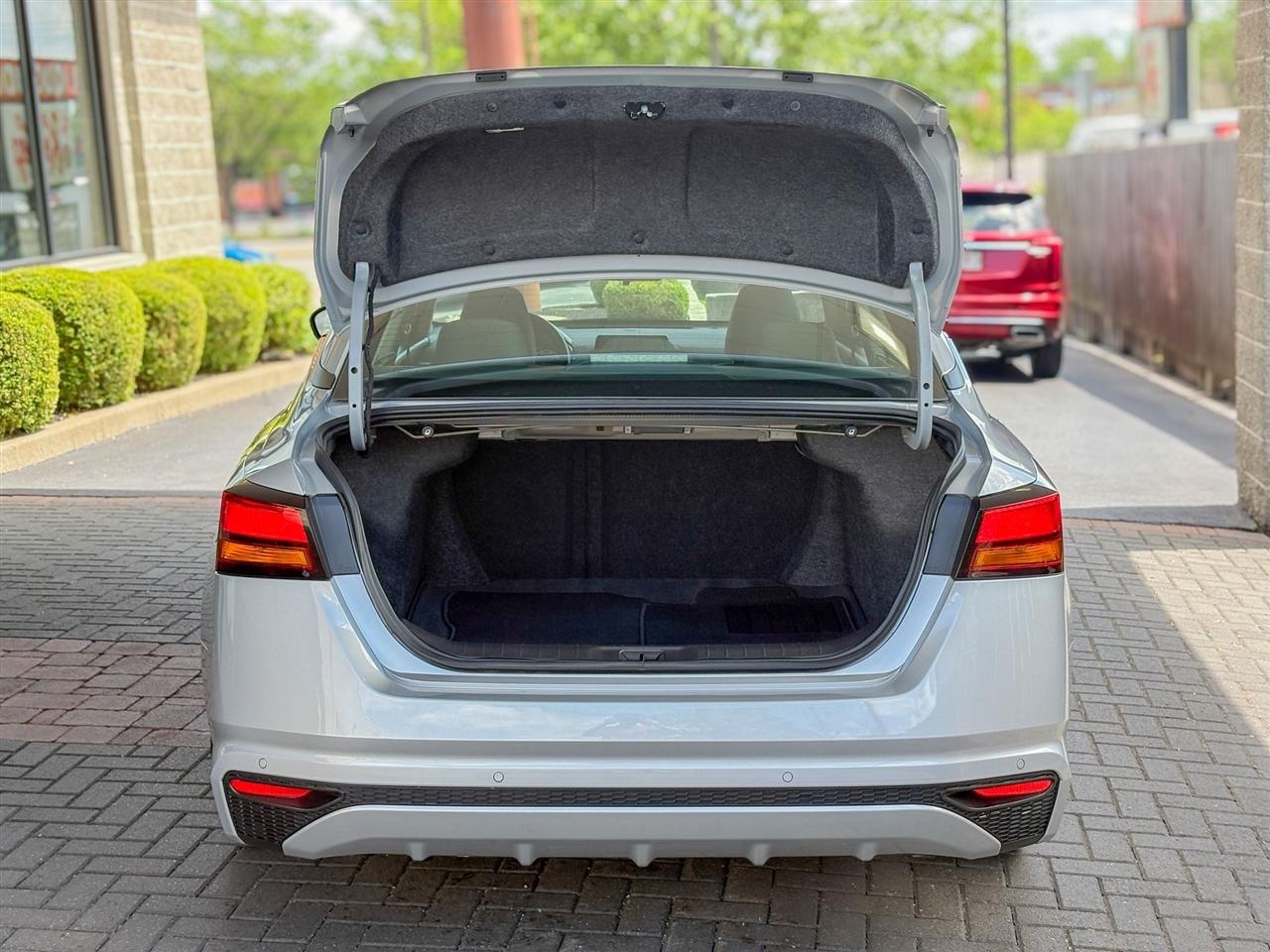 Nissan Altima  2024