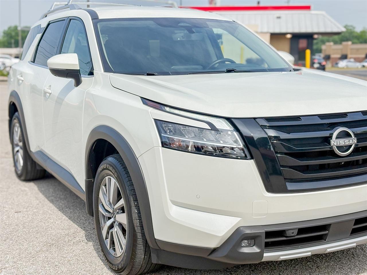 Nissan Pathfinder SL 4WD 2023