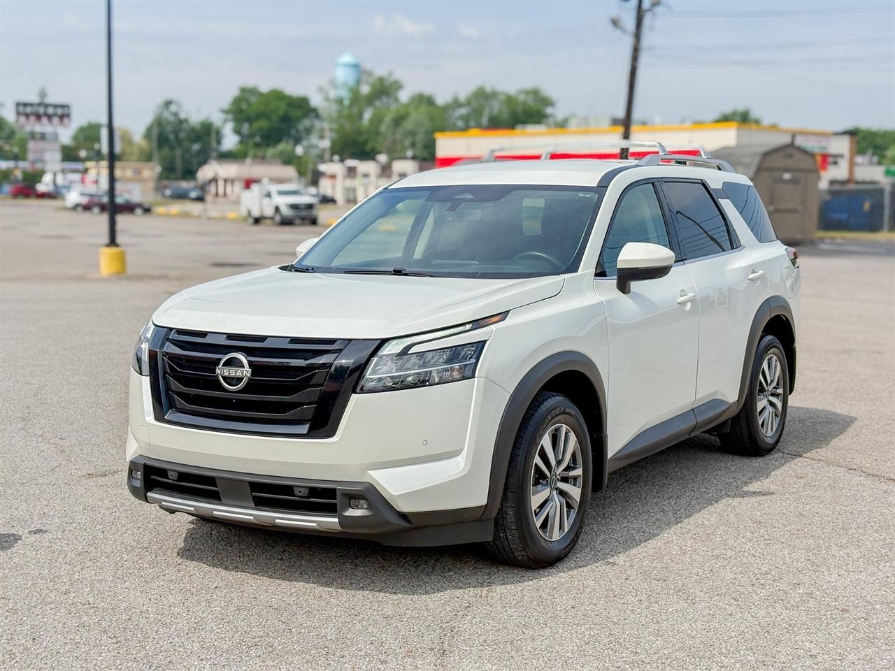 Nissan Pathfinder SL 4WD 2023