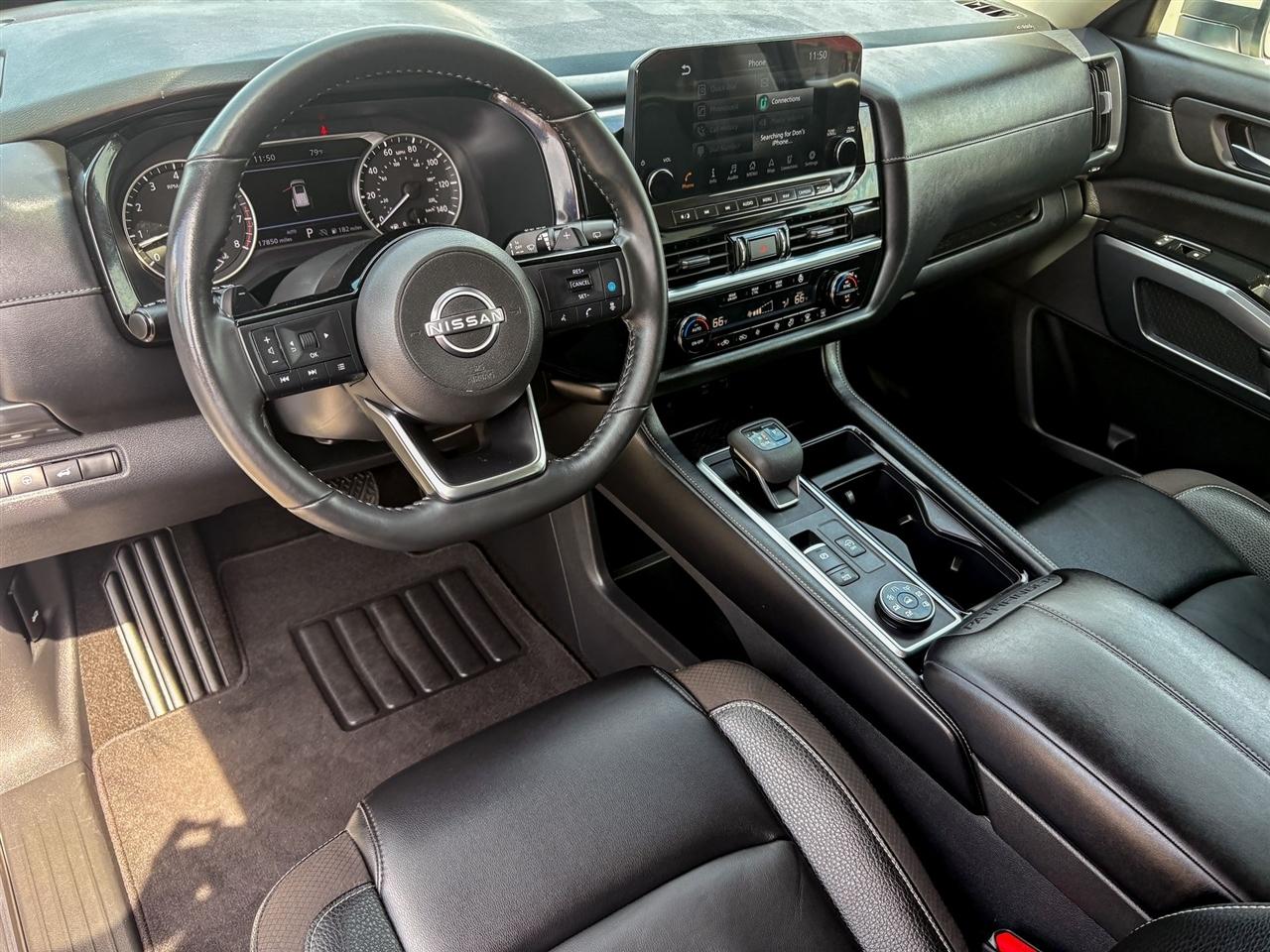 Nissan Pathfinder SL 4WD 2023