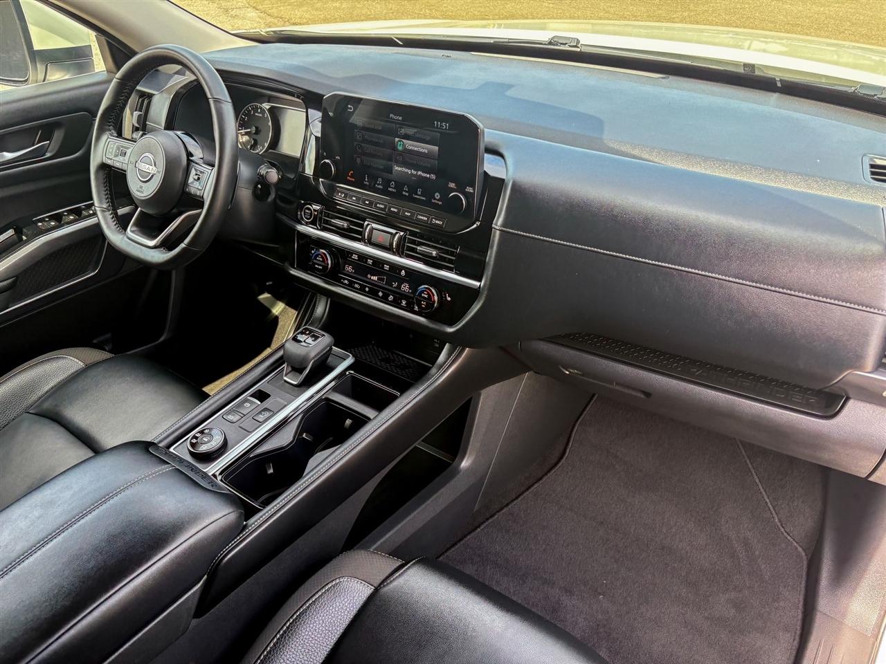Nissan Pathfinder SL 4WD 2023