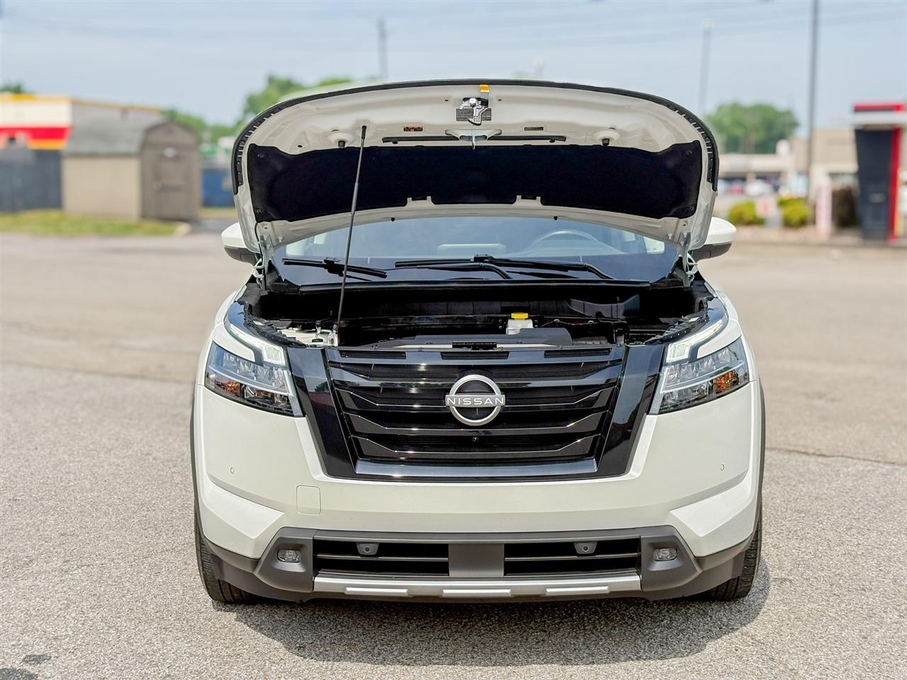 Nissan Pathfinder SL 4WD 2023