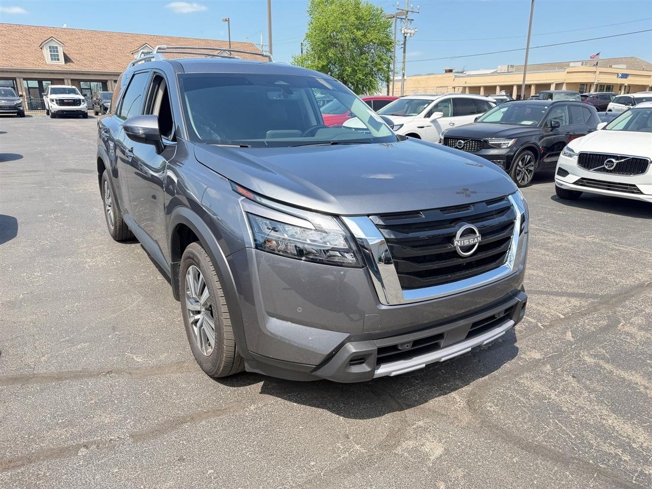 Nissan Pathfinder  2025