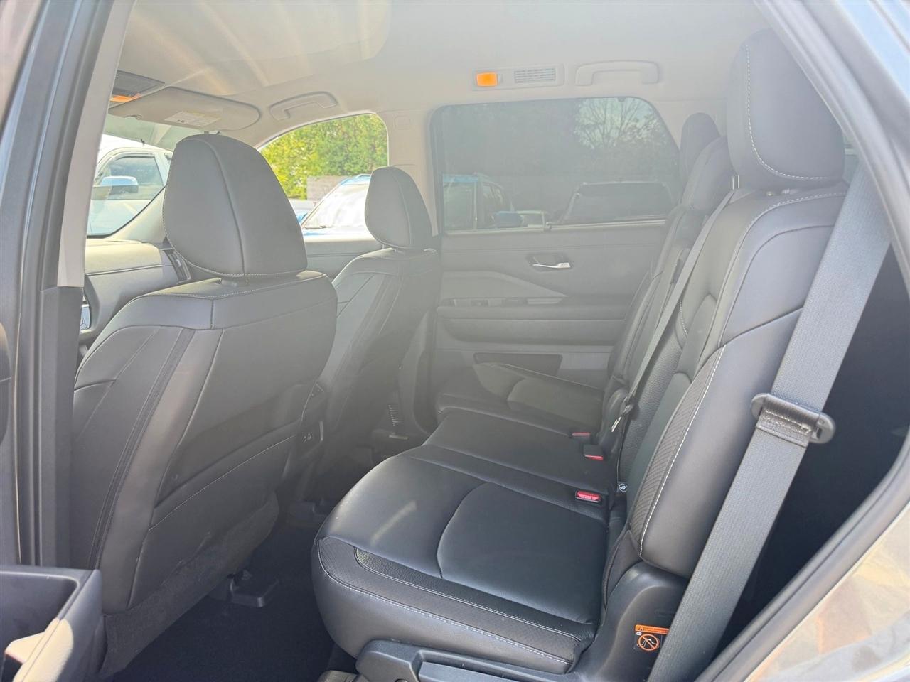 Nissan Pathfinder  2025