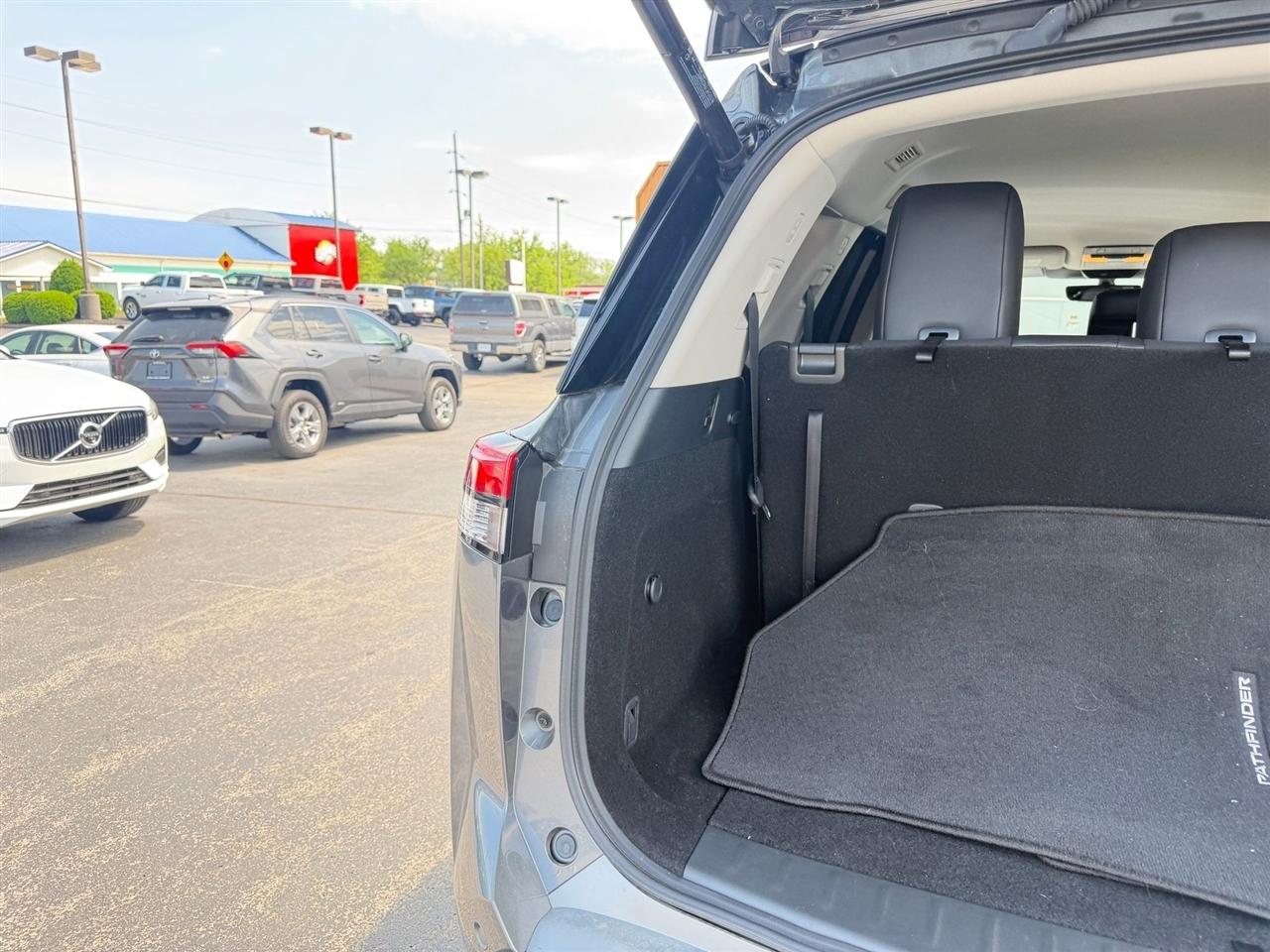 Nissan Pathfinder  2025