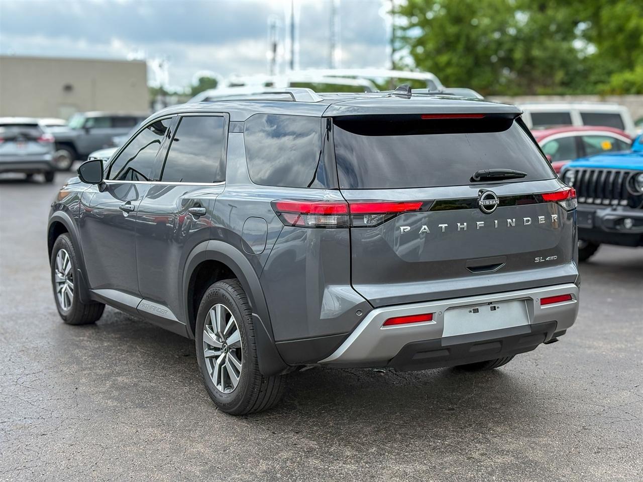 Nissan Pathfinder  2025