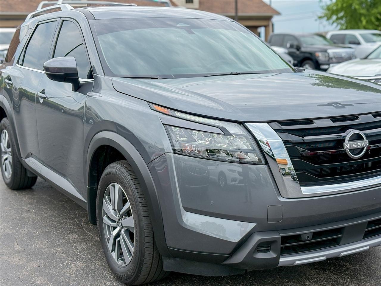 Nissan Pathfinder  2025